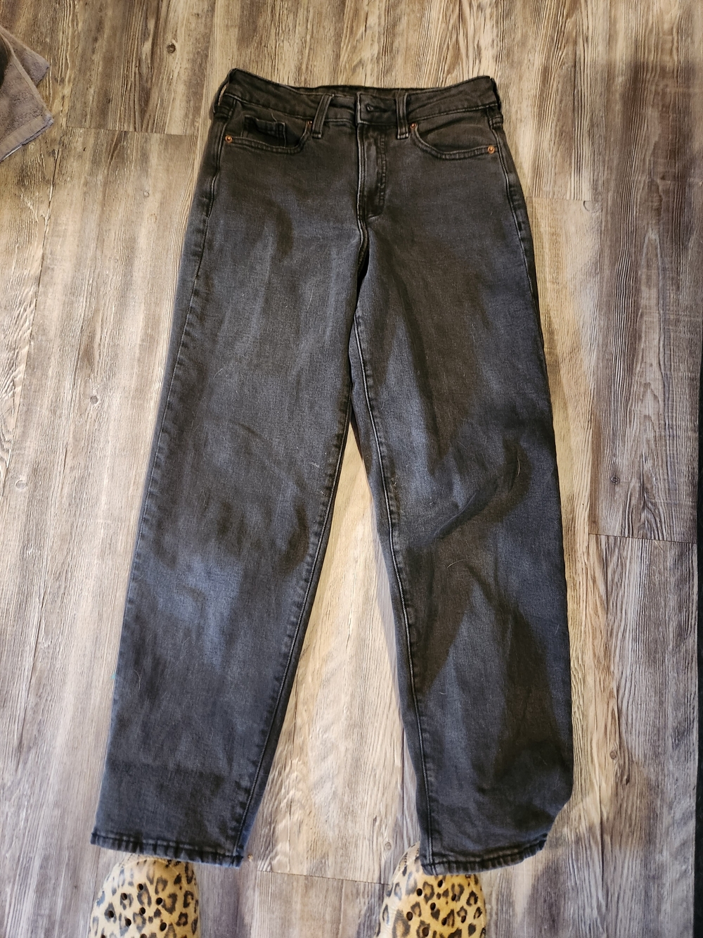 Old Navy WoMen's Dark Gray Straight Jeans